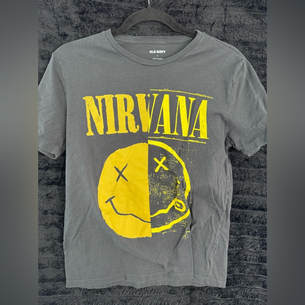 Old Navy Charcoal Crewneck Tee